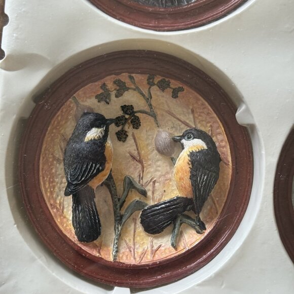 Decorative 6 bird plates, new in box , charming - Picture 5 of 7